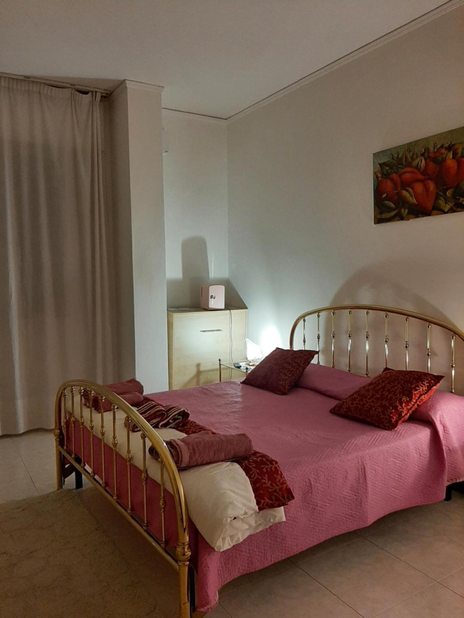 Large Double Room,1650007042:JPEG